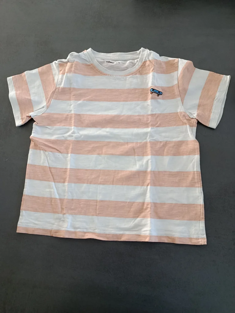 Tee-shirt taille 6 ans 